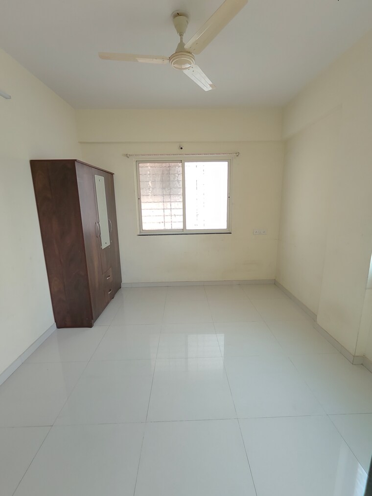 Room, kharadi 1 Bedroom 580 Sq.Ft. Apartment In Kharadi Pune 9389943