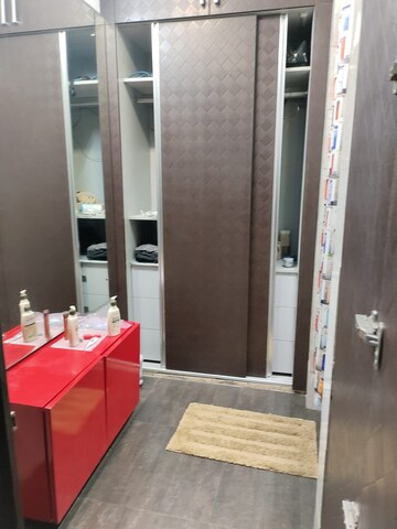 Furnished Amenities in 3 BHK Apartment at Veera Safdarjung Enclave, Safdarjung Enclave – for Rent