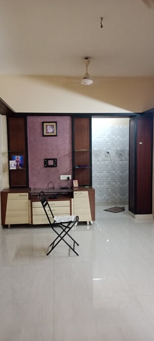 1 BHK Apartment For Rent in Neel Varsha Apartment, Mahim