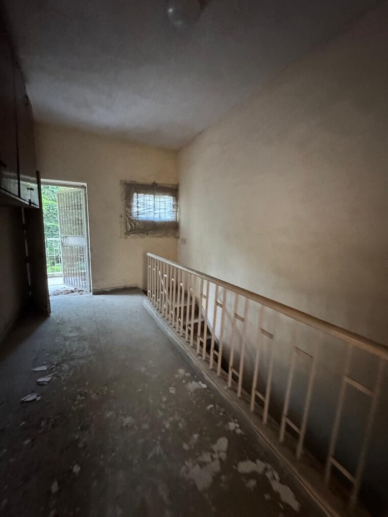 Balcony, sheikh sarai 3 Bedroom 1600 Sq.Ft. Builder Floor In Sheikh Sarai Delhi 9389989