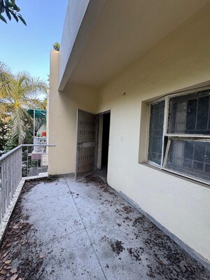 Room in 3 BHK Builder Floor at Sheikh Sarai – for Sale