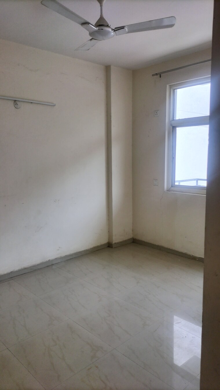 Room, omaxe-new-heights 3.5 Bedroom 1640 Sq.Ft. Apartment In Sector 78 Faridabad 9389995