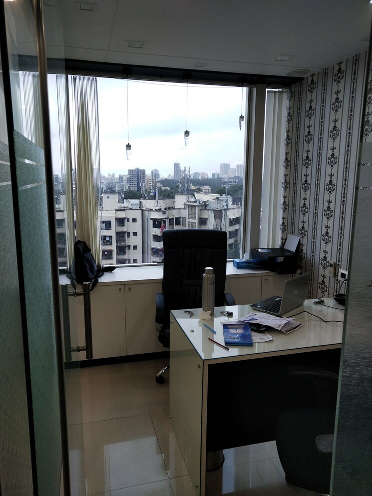Team Area, hubtown-viva Commercial Office Space 425 Sq.Ft. In Jogeshwari East Mumbai 9389991