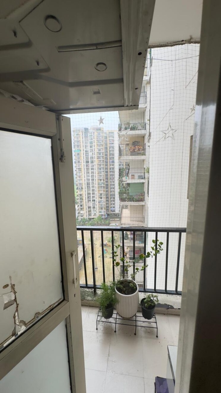 Balcony, panchsheel-wellington 2 Bedroom 1050 Sq.Ft. Apartment In Dundahera Ghaziabad 9389985