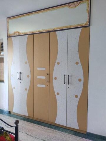 Building Lobby in 3.5 BHK Apartment at Hiranandani Meadows, Manpada – for Rent