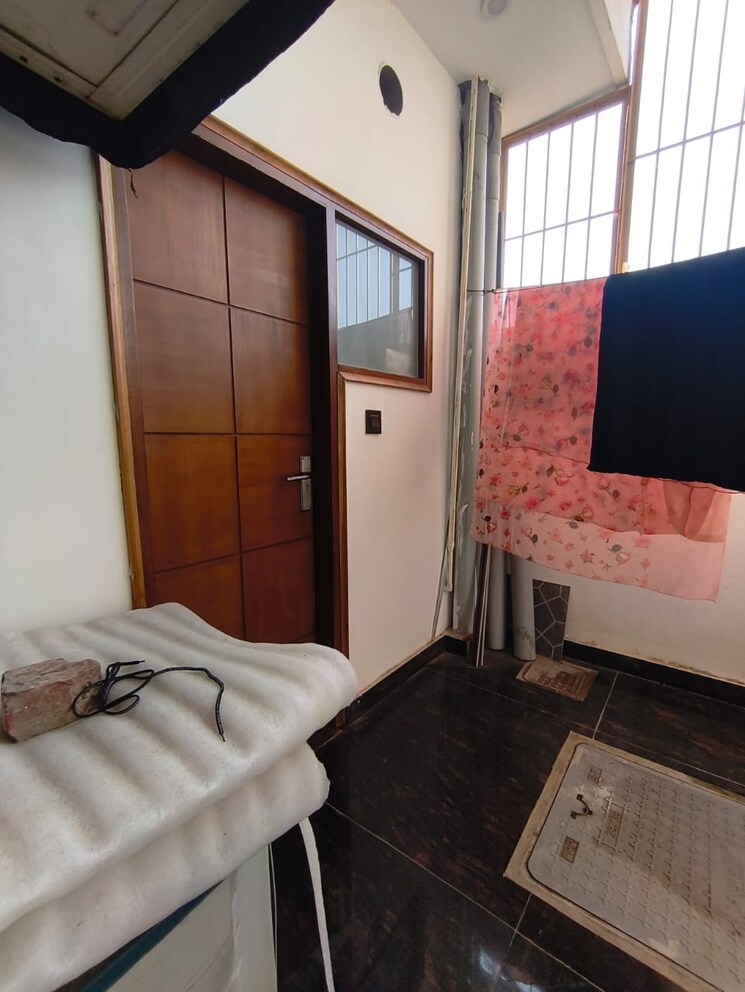 Kitchen, sector 45 1 RK 225 Sq.Ft. Builder Floor In Sector 45 Faridabad 9390052