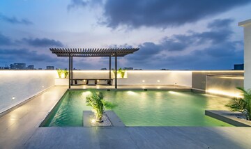 Swimming Pool in 2.5 BHK Apartment at Oberoi Realty Woods, Goregaon East – for Rent