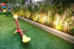 2.5 BHK Apartment – Garden View at Oberoi Realty Woods, Goregaon East - for Rent