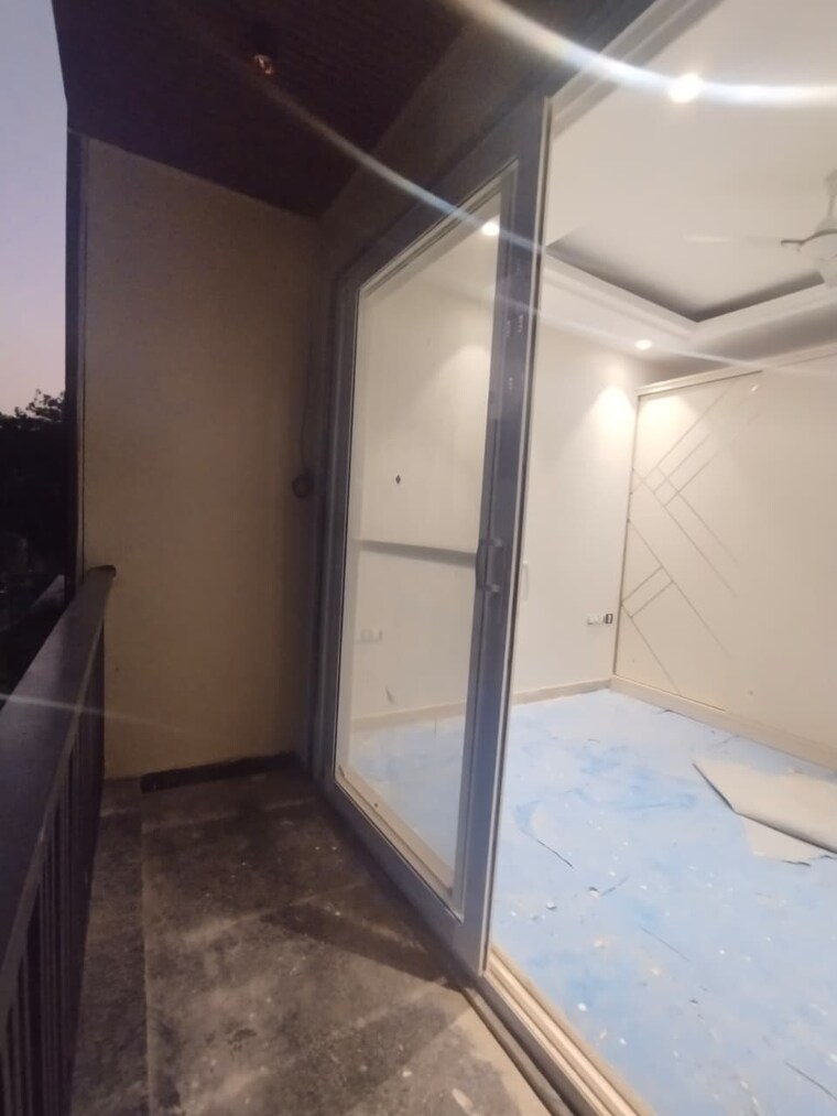 Room, chittaranjan park 3 Bedroom 1125 Sq.Ft. Builder Floor In Chittaranjan Park Delhi 9390069