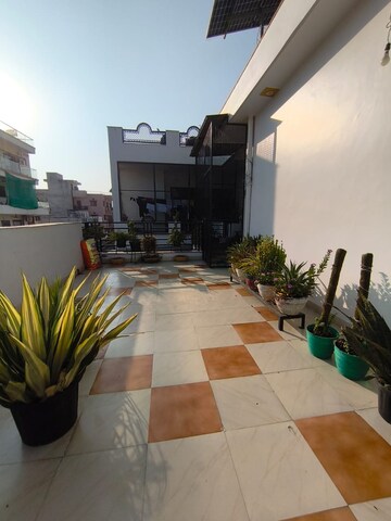 1 RK Builder Floor For Rent in Sector 46