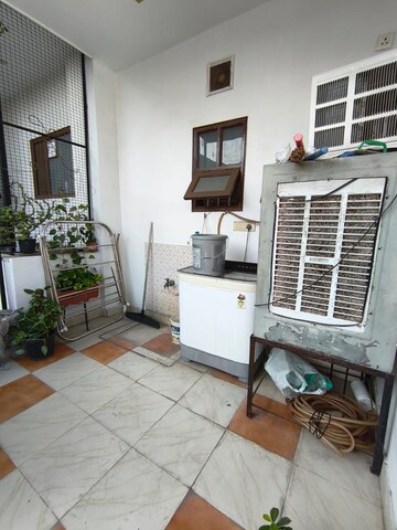 Team Area in 1 RK Builder Floor at Sector 46 – for Rent