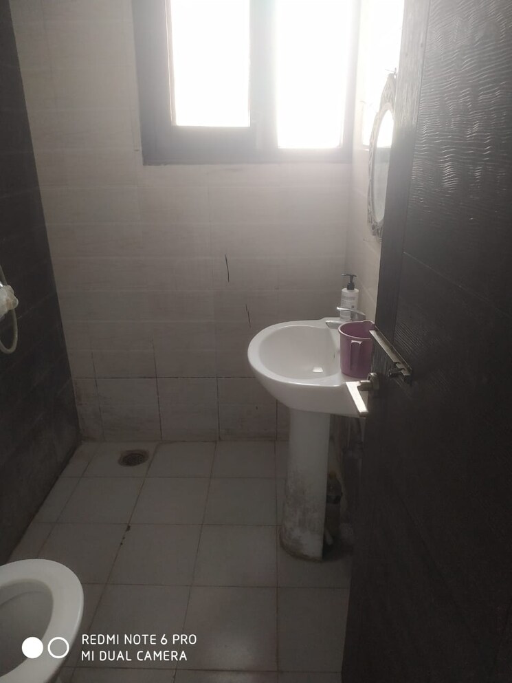 Attached Bathroom, patiala road 2 Bedroom 1580 Sq.Ft. Apartment In Patiala Road Zirakpur 9390090