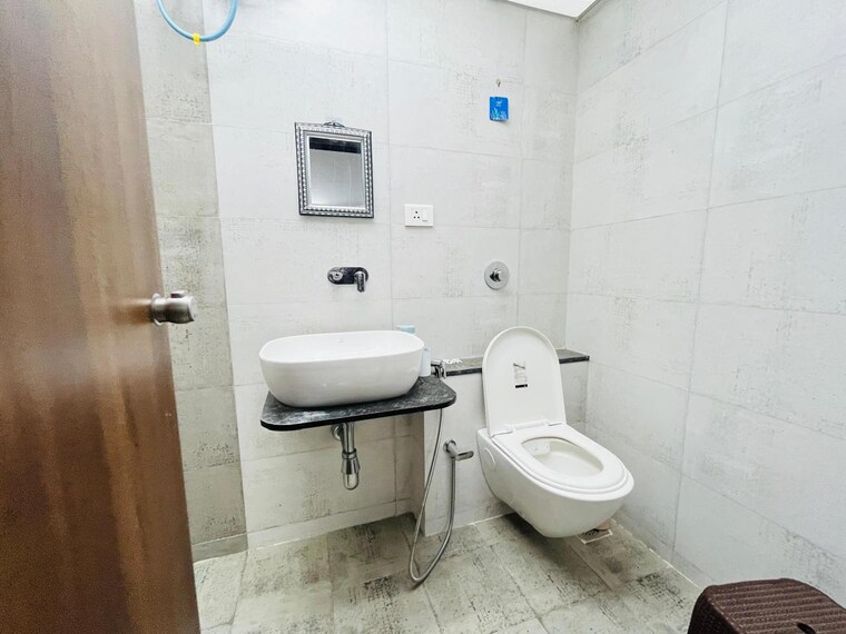 Bathroom, kharadi 2 Bedroom 850 Sq.Ft. Apartment In Kharadi Pune 9390094