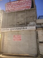 1050 Sq.Ft. Showroom in Near Biba Showroom 