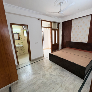 Room in 2 BHK Builder Floor at Malviya Nagar – for Rent