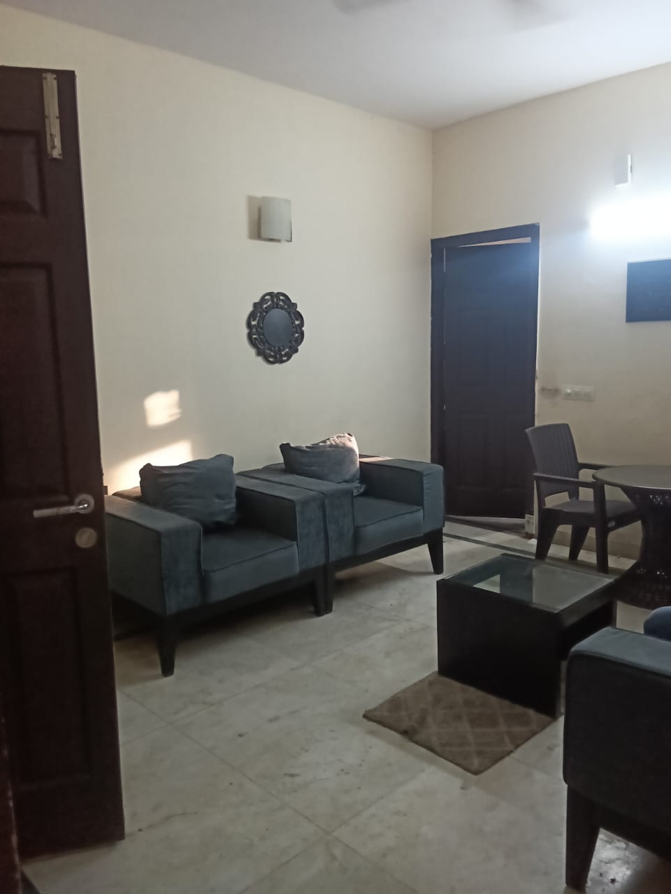 2 BHK + Servant Room Builder Floor For Rent in SS Mayfield Gardens