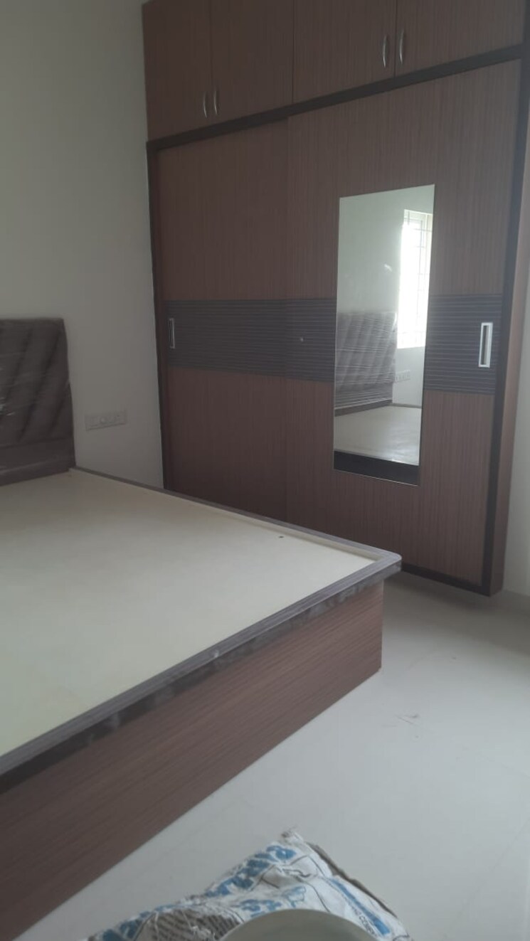 Bedroom, thanisandra 6 Bedroom 600 Sq.Ft. Independent House In Thanisandra Bangalore 9390102