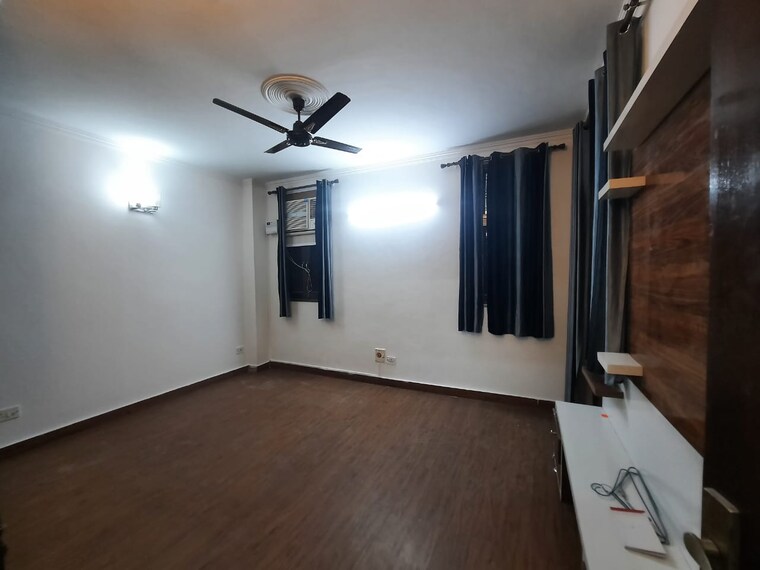 Room, malviya nagar 3 Bedroom 1150 Sq.Ft. Builder Floor In Malviya Nagar Delhi 9390148