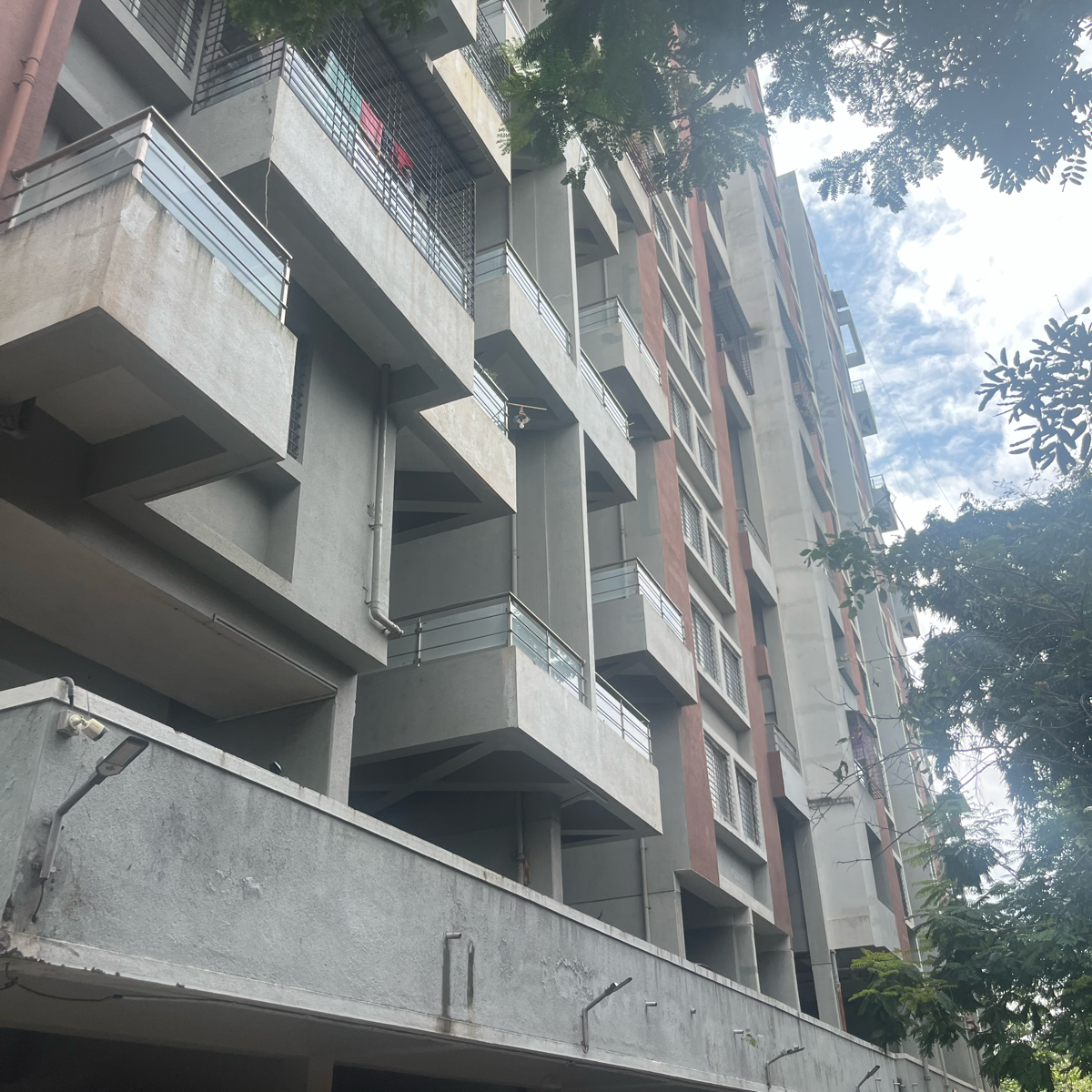 2 BHK + Extra Room Apartment For Rent in Padmanabh Golden Valley