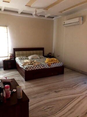 Bedroom in 6 BHK Villa at Jubilee Hills – for Sale