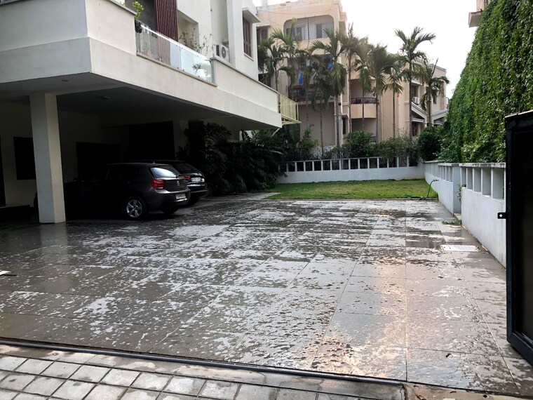 Exterior View, jubilee hills 6 Bedroom 910 Sq.Yd. Villa In Jubilee Hills Hyderabad 9390177