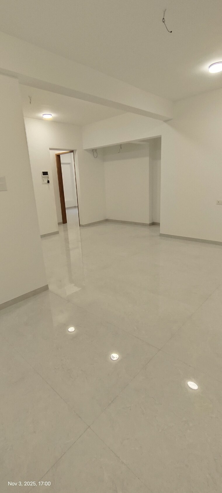 Room, mayur colony 3 Bedroom 1800 Sq.Ft. Apartment In Mayur Colony Pune 9390199