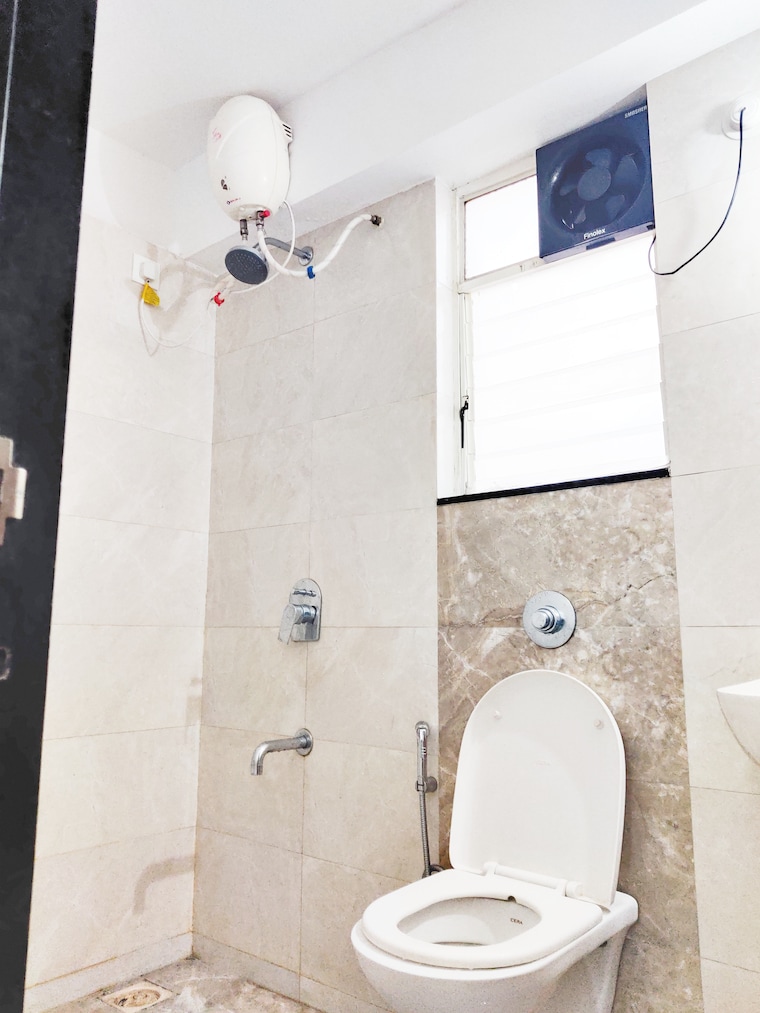 Bathroom, vtp-one 1 Bedroom 520 Sq.Ft. Apartment In Kharadi Pune 9390176