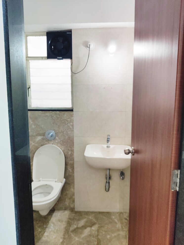Bathroom, vtp-one 1 Bedroom 520 Sq.Ft. Apartment In Kharadi Pune 9390176