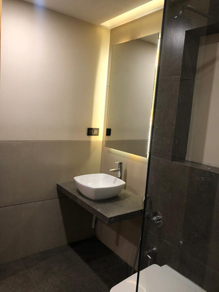 Bathroom, kumar-city-bungalows 4 Bedroom 4250 Sq.Ft. Villa In Kalyani Nagar Pune 9390173