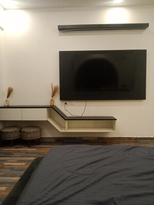 Furnished Amenities in  Showroom at Gaur City Center, Sector 4 Greater Noida – for Sale