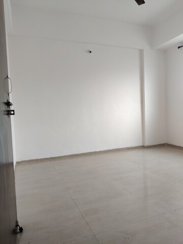 Room in 1 BHK Apartment at Aple Ghar, Kharadi – for Rent