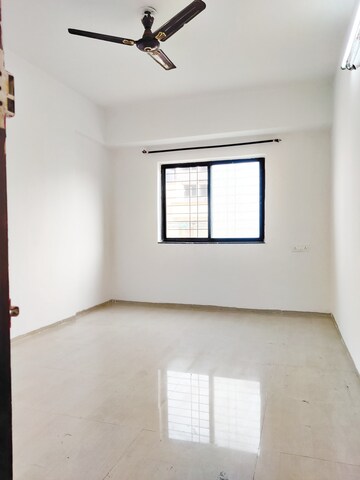 Room in 1 BHK Apartment at Aple Ghar, Kharadi – for Rent