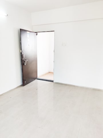 Room in 1 BHK Apartment at Aple Ghar, Kharadi – for Rent