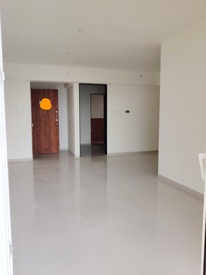 Room in 2 BHK Apartment at Guru Vista CHS, Kharadi – for Rent