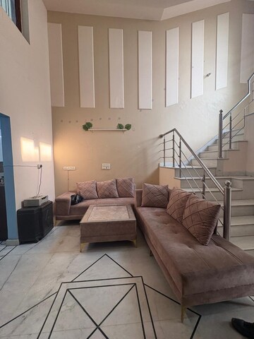 4 BHK Penthouse For Rent in Sector 46