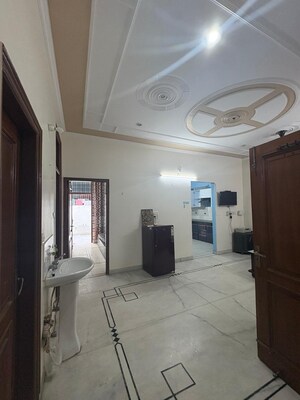 Building Lobby in 4 BHK Penthouse at Sector 46 – for Rent