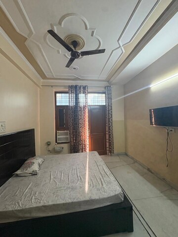 Bedroom in 4 BHK Penthouse at Sector 46 – for Rent