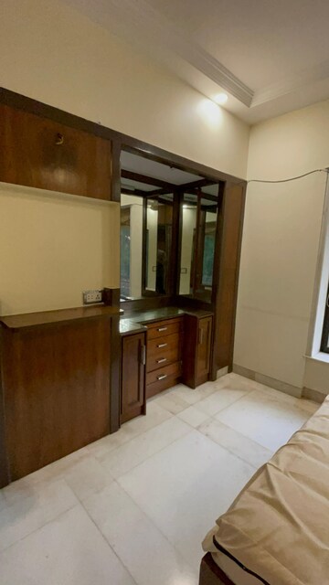 Room in 3 BHK Apartment at Belscot Chs Ltd, Andheri West – for Rent