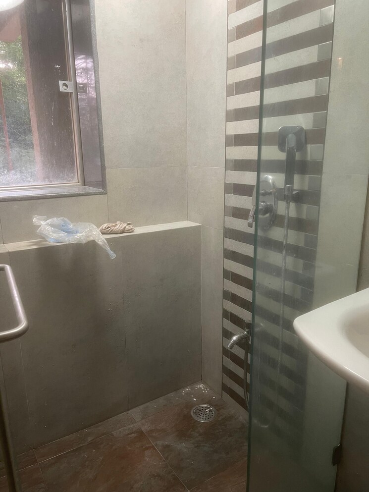 Bathroom, belscot-chs-ltd 3 Bedroom 1200 Sq.Ft. Apartment In Andheri West Mumbai 9390207
