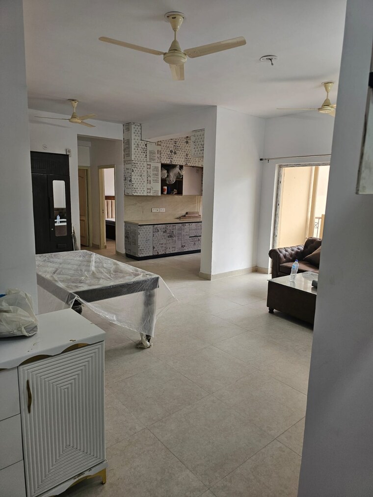 Team Area, tashee-capital-gateway 3.5 Bedroom 2400 Sq.Ft. Apartment In Sector 111 Gurgaon 9390209