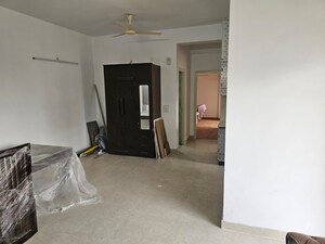 Room in 3.5 BHK Apartment at Tashee Capital Gateway, Sector 111 – for Rent