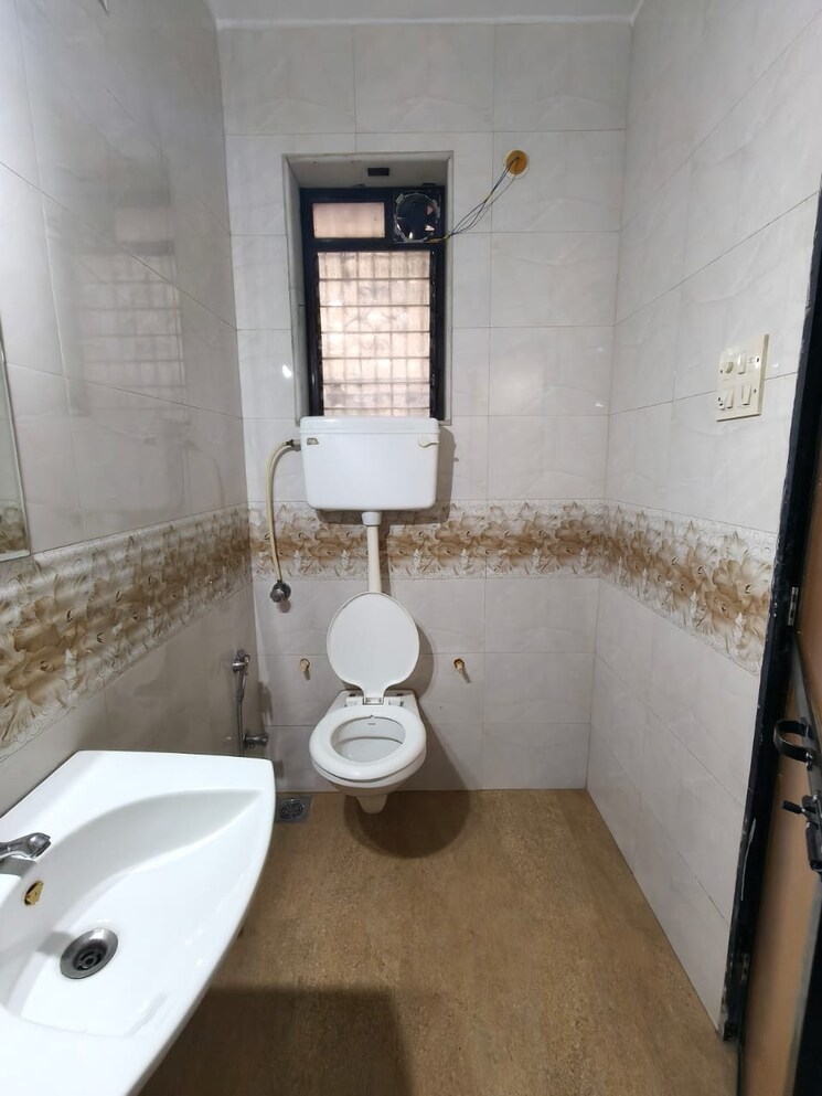 Bathroom, sahyadri-apartment 2 Bedroom 1200 Sq.Ft. Apartment In Nerul Navi Mumbai 9390214