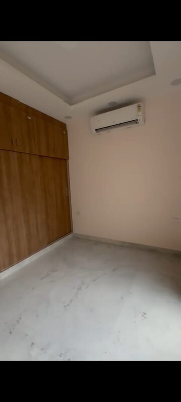Room in 2 BHK Builder Floor at Malviya Nagar – for Rent