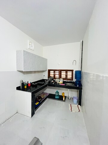 Kitchen in 1 BHK Builder Floor at Sector 39 – for Rent