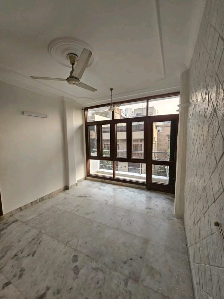 Room, boutique-residential-apartments-c-1-9 3 Bedroom 200 Sq.Yd. Builder Floor In Hauz Khas Enclave Delhi 9390220