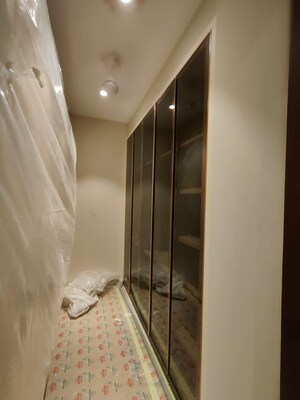 Furnished Amenities in 4 BHK Builder Floor at Boutique Residential Apartments R-62, Greater Kailash – for Rent