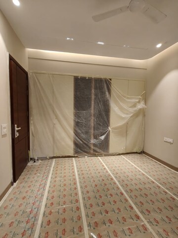 Bedroom in 4 BHK Builder Floor at Boutique Residential Apartments R-62, Greater Kailash – for Rent