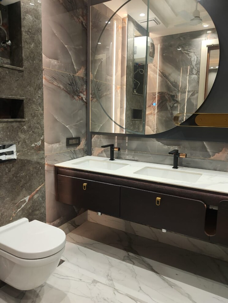 Attached Bathroom, boutique-residential-apartments-r-62 4 Bedroom 300 Sq.Yd. Builder Floor In Greater Kailash Delhi 9390227