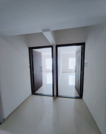 Room in 1 BHK Apartment at Yashwin Orrizonte, Kharadi – for Rent