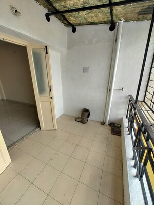 Bathroom in 2 BHK Apartment at Garden View Apartment Kothrud, Kothrud – for Rent